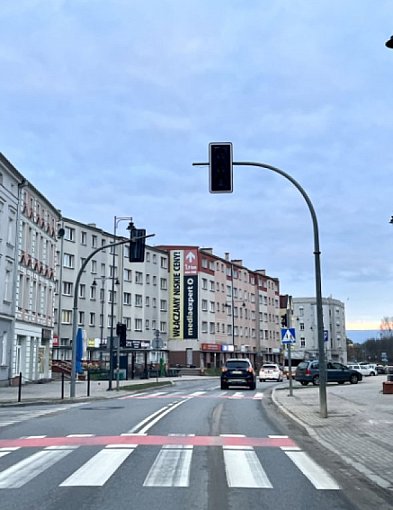 „Pikanie” wróciło na skrzyżowanie. Mieszkaniec: Nie da się normalnie żyć-51327