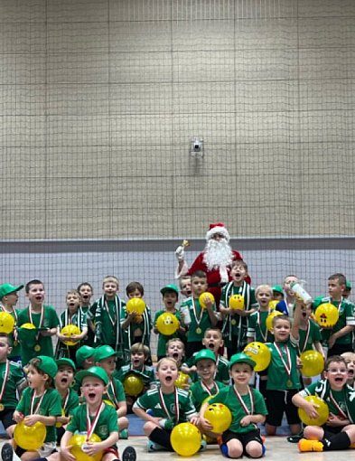 Skrzat Cup 2025. Blisko 70 dzieci, sport, prezenty i świąteczna pomoc-51673