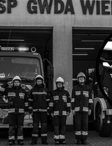 Strażacy oddali hołd Kamilowi Woźniakowi. Poruszające pożegnanie-51685