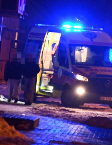 Impreza wymknęła się spod kontroli? Trzy młode osoby trafiły do szpitala-52024