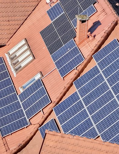 Panele na szkołach i świetlicach. Gmina Szczecinek stawia na słońce