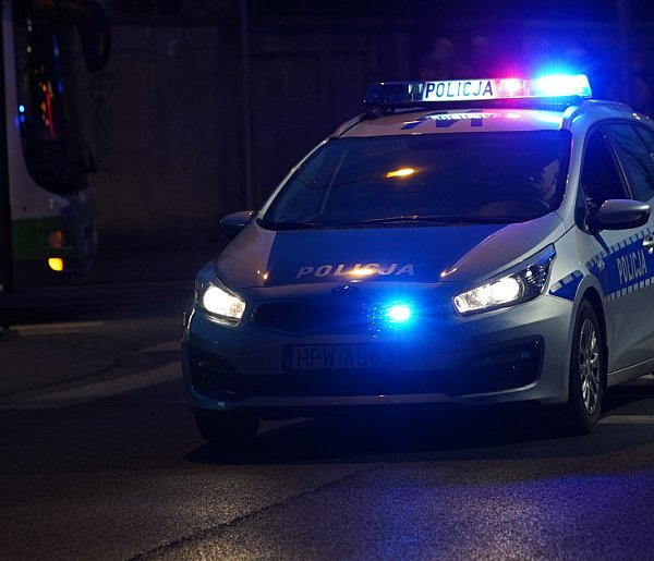 Brutalny atak pod Bornem! Noże, gaz i kradzież – są aresztowani-49911