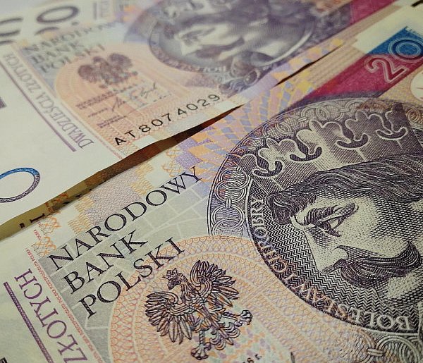 ZUS przeliczy świadczenia. Tyle więcej wpłynie na konta emerytów-50125