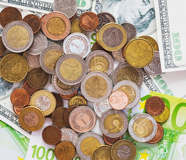 Koniec znanego kantoru internetowego. Co z poszkodowanymi po upadłości?-50268