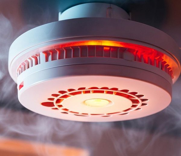 Rewolucja w przepisach pożarowych. Nowe obowiązki dla właścicieli domów i firm-50292