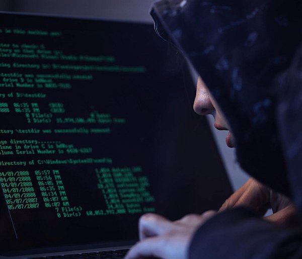 Wyciek danych z tysięcy sklepów internetowych. Ujawniono dane klientów-50341