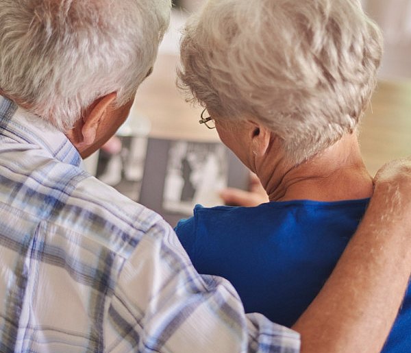 Seniorzy mają powód do radości. Projekt „Godna emerytura” trafił do Sejmu-50376