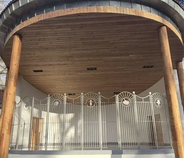 Muszla koncertowa po remoncie wraca do życia-50804