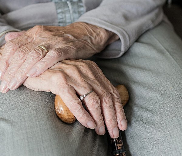 Te osoby dostaną dwie emerytury w grudniu. ZUS przesuwa przelewy-50895