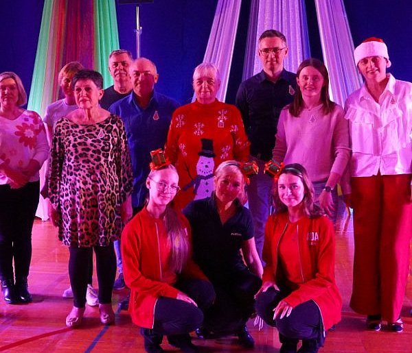 Zatańczyli by okazać wsparcie chorej dziewczynce.-51219