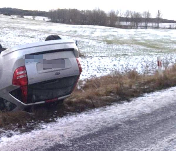 Kia na dachu pod Barwicami.-51769