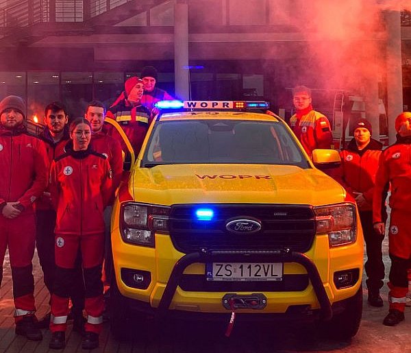 WOPR Szczecinek z nowym autem ratowniczym