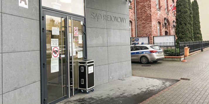 Szczepiła dzieci nieznaną substancją. Prokuratura żąda 3 lat więzienia.