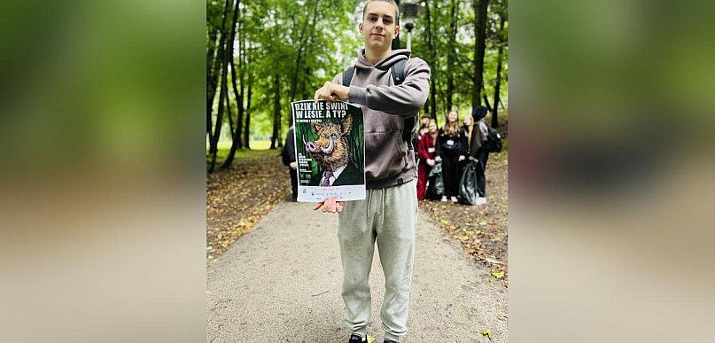 Ekonomik na froncie ekologii. Posprzątali nad jeziorem.