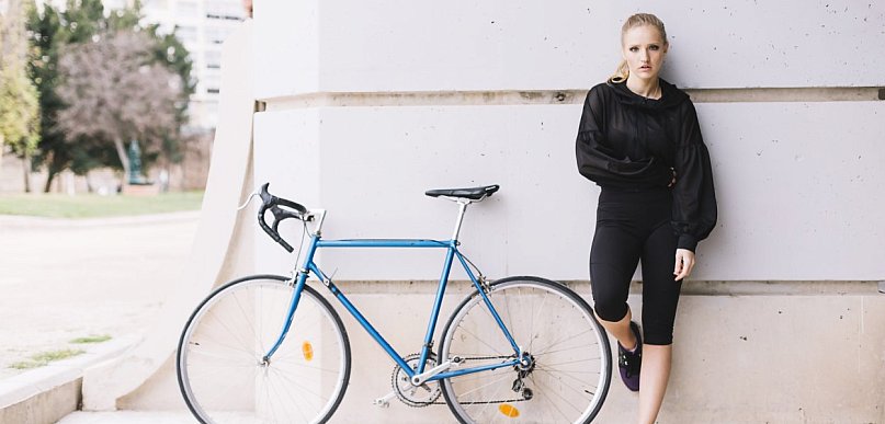Legginsy kolarki i klasyczne legginsy – wygoda, styl i swoboda ruchu w nowoczesnej