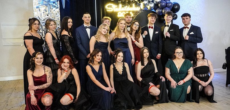 Studniówkowy szał trwa! Bal maturzystów ZS nr 2