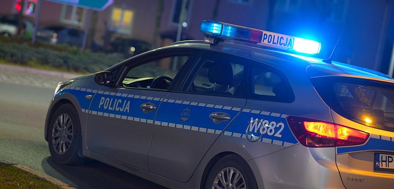 Akcja kryminalnych. Poszukiwani i narkotyki w rękach policji.