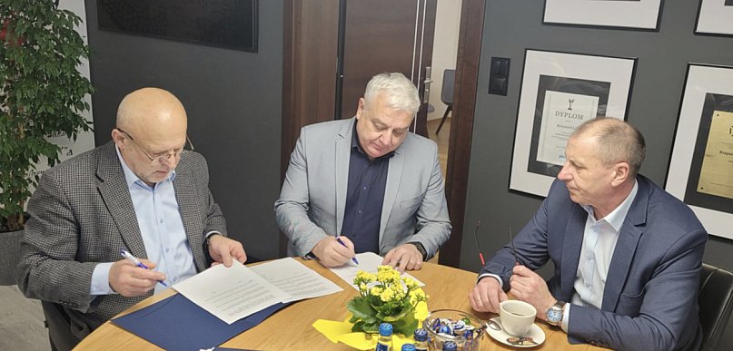 Powiat i gminy chcą milionów z programu na remont dróg w regionie.