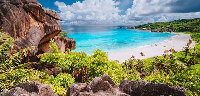 Egzotyczne wakacje szyte na miarę – jak wybrać kierunek i zaplanować wyjazd