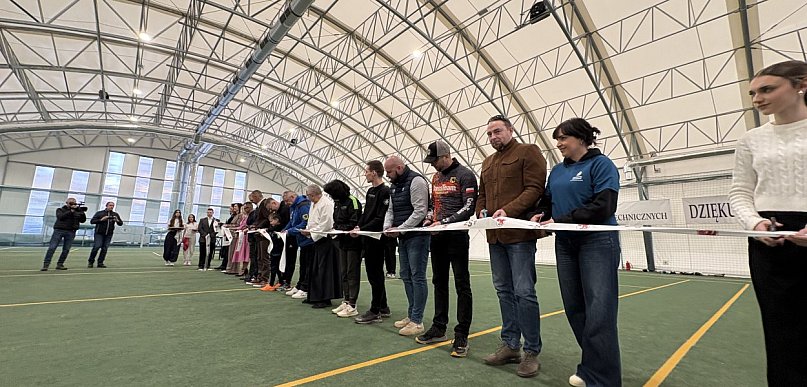Szczecinek ma nowe zadaszone boisko. Już po oficjalnym otwarciu