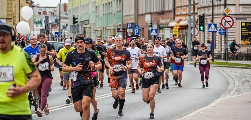 Ten bieg co roku przyciąga tłumy. Czas na 42. edycję