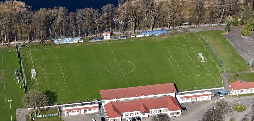 Dwa zespoły, jeden cel. Tak do Szczecinka wraca seniorski futbol