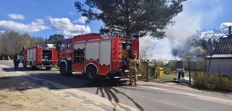 Wiatr rozdmuchał ogień. Pożar w Krągach