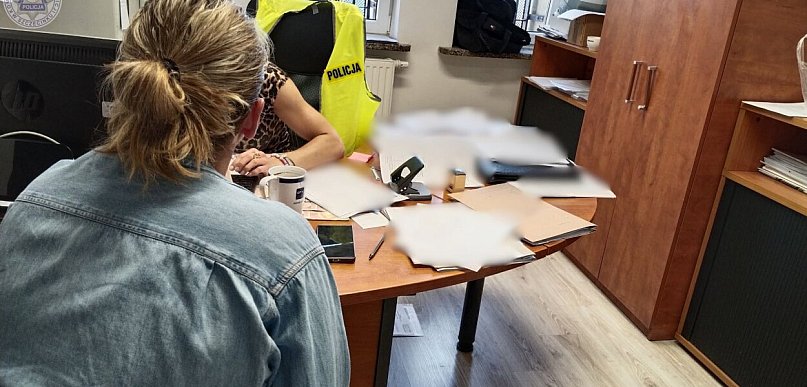 Rodzinny „biznes” w Barwicach. Tak mieli kraść w sklepie