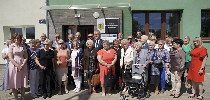 Seniorzy mają swoje miejsce w Grzmiącej. Centrum przy Kolejowej otwarte