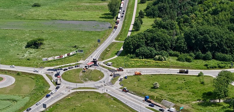 Ogromne korki przy wyjeździe ze Szczecinka w stronę Marcelina