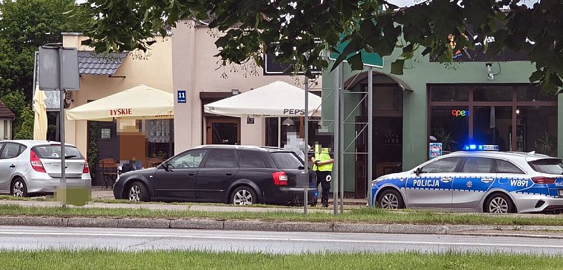 Jechał slalomem główną ulicą miasta. Świadek nie odpuścił