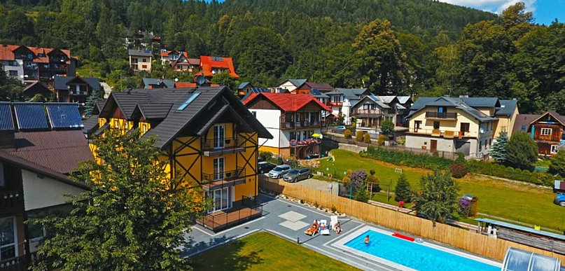 Szczawnica latem — pomysł na wakacje w sercu Pienin