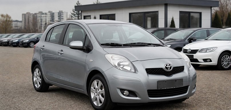 Skup Toyoty Yaris – dlaczego sprzedaż tego miejskiego auta do skupu to świetny pom
