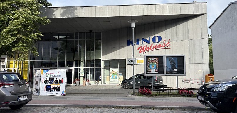 Kino Wolność przechodzi remont sali. Będzie tez remont dachu