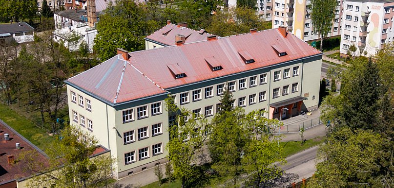 Egzamin ósmoklasisty 2026. Jak wypadły szkoły w Szczecinku i gminach?