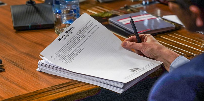 Miasto chce wziąć 10 mln kredytu. Czy radni się zgodzą?  - 49488