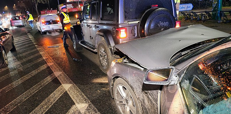 Trzy auta zderzyły się na ulicy Cieślaka w Szczecinku - 50786