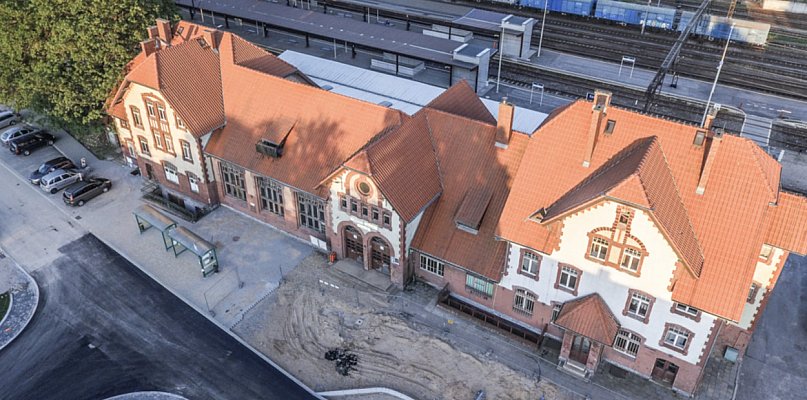 Historyczny zegar wraca na elewację dworca. Kto go jeszcze pamięta? - 52165