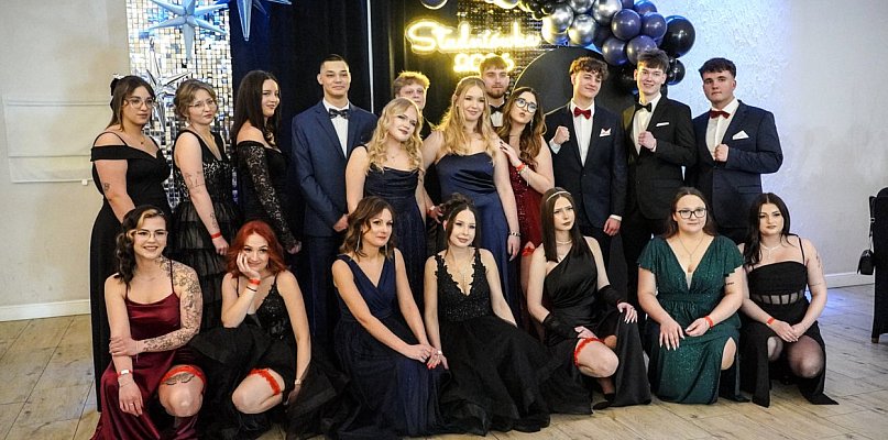 Studniówkowy szał trwa! Bal maturzystów ZS nr 2