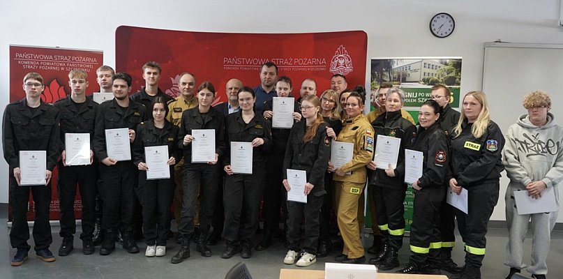 Z uczniów w strażaków. Oni już ukończyli kurs OSP