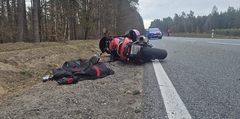 Koszmar na drodze. Zderzenie motocykla z samochodem