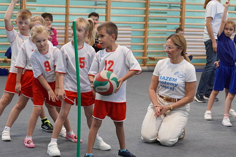 Radość, ruch i pomoc – galeria z Przedszkoliady