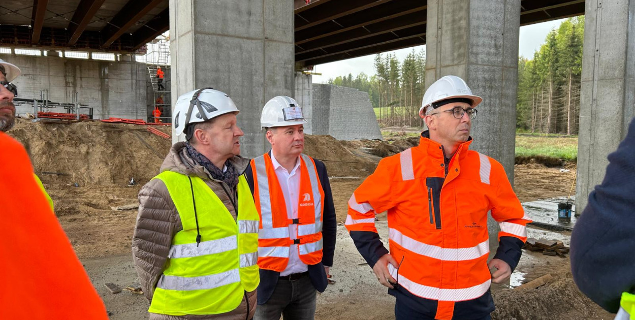Minister Klimczak na budowie S11 Bobolice-Szczecinek