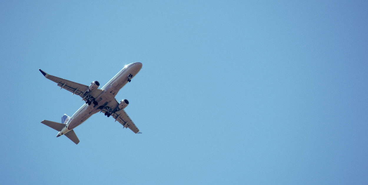Photo by Brett Sayles: https://www.pexels.com/photo/white-airliner-1059608/