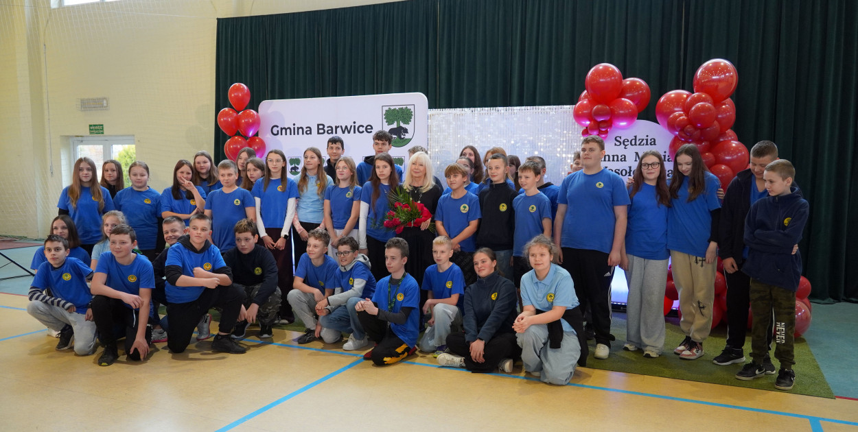 fot. Magda Michalska / Sędzia Anna Maria Wesołowska podczas spotkania w Barwicach o hejcie i odpowiedzialności.