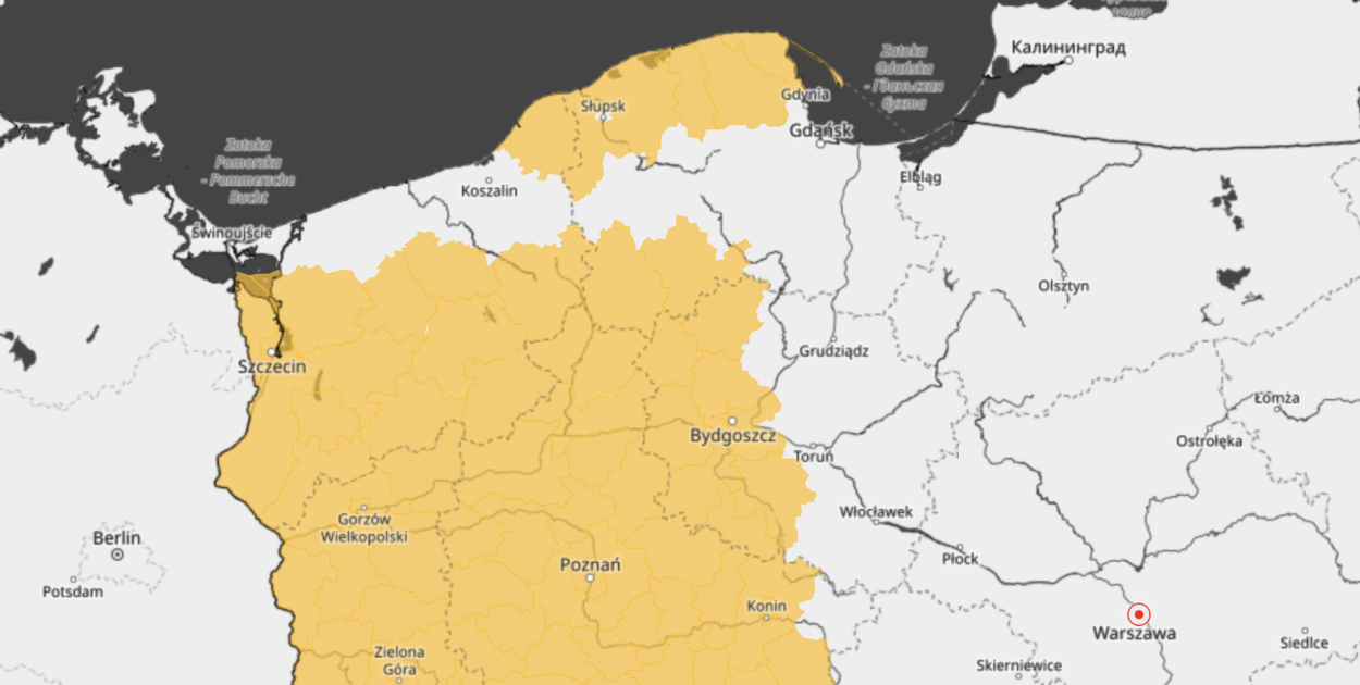fot. IMGW / Nocny alert IMGW i nadchodzące oblodzenie w Szczecinku – trudny poranek dla kierowców.