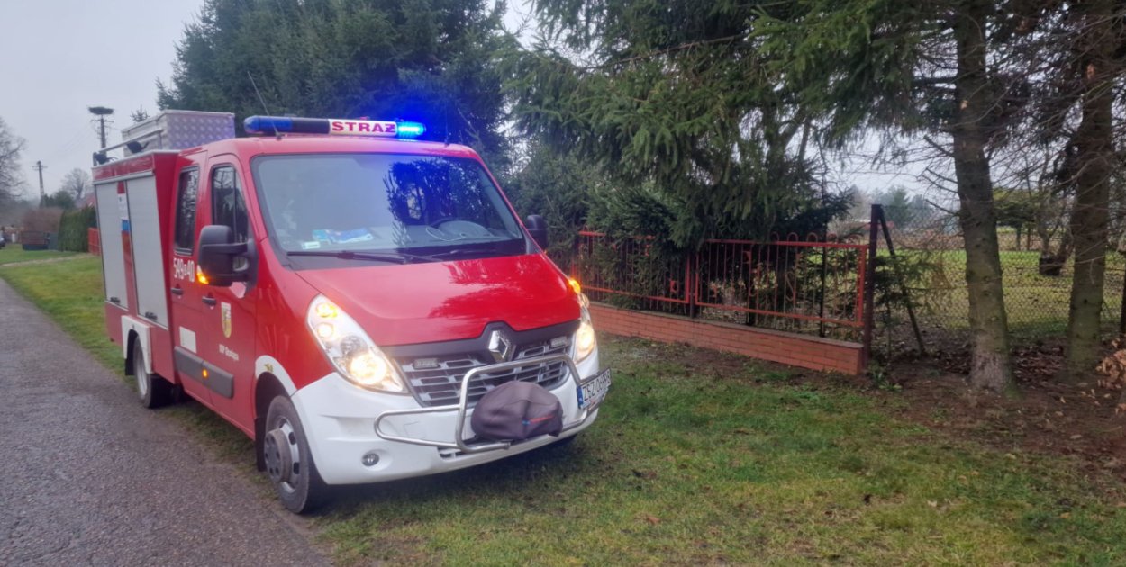 fot. dh Dawid Szyjkowski / Akcja ratunkowa w Raduszu – szybka reakcja OSP Grzmiąca ratuje życie mieszkańca