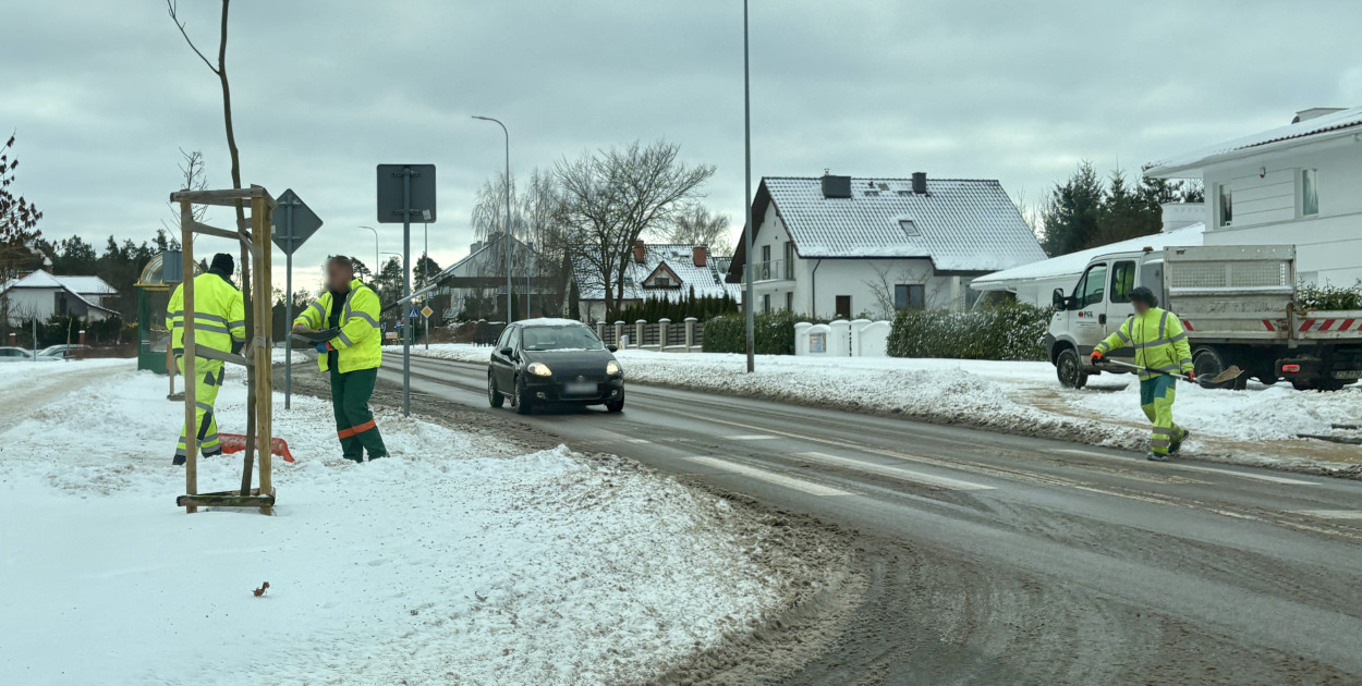 fot. iszczecinek.pl / Akcja Zima w Szczecinku trwa – miejskie służby pracują od świtu