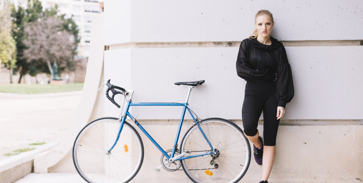 Legginsy kolarki i klasyczne legginsy – wygoda, styl i swoboda ruchu w nowoczesnej