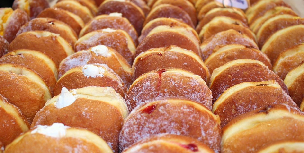 Tyle pączków zjadają Polacy. Tłusty czwartek bez hamulców